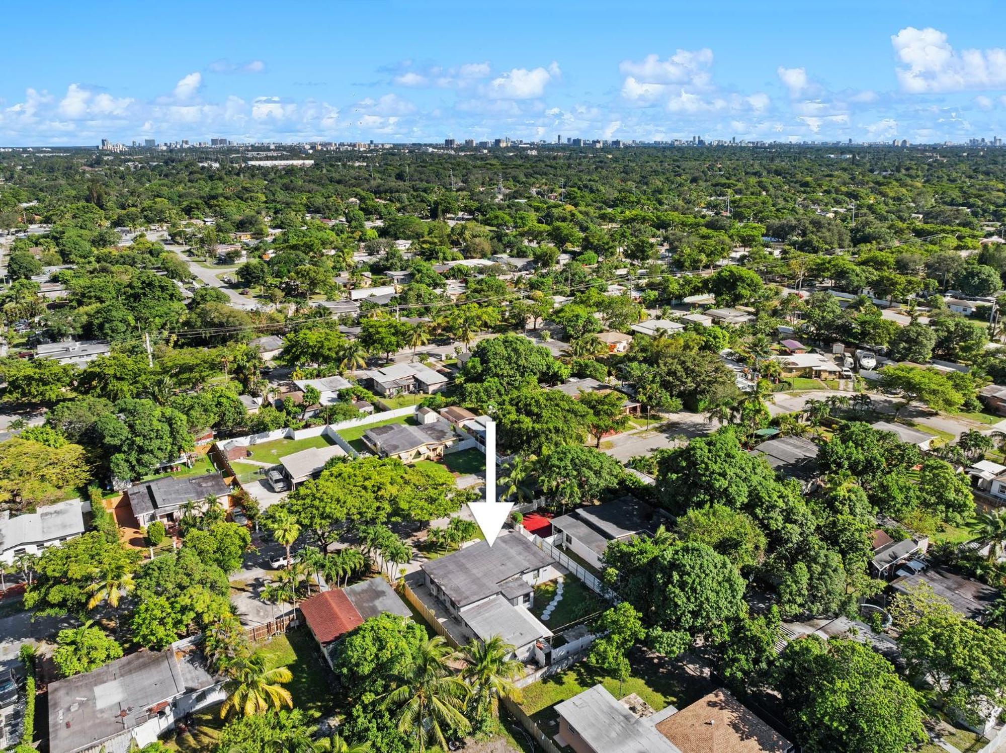 3 Bedroom And 2 Bath North Miami, Florida Bagian luar foto