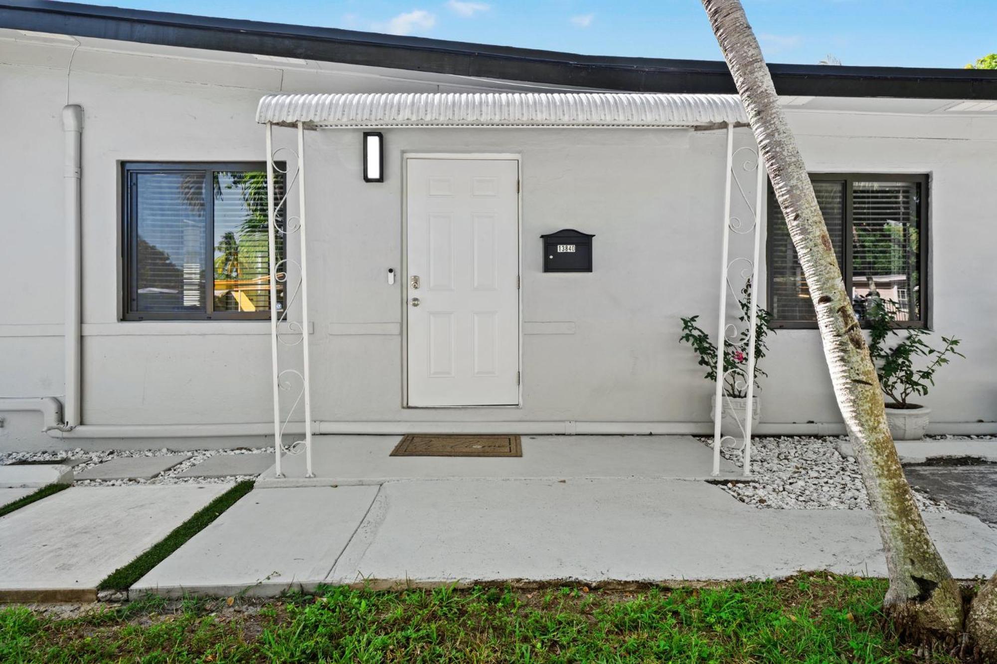 3 Bedroom And 2 Bath North Miami, Florida Bagian luar foto